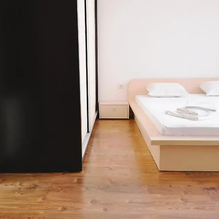 Siana 2 アパート *