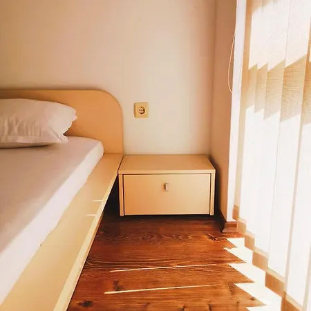 アパート Siana 2 *